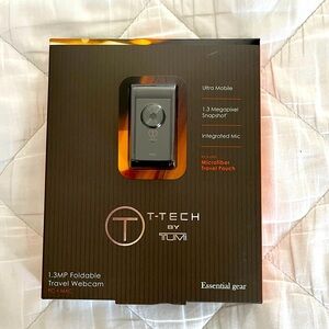 Tumi T Tech Essential Gear 1.3 MP Travel Webcam PC MAC Mic Travel Pouch NIB